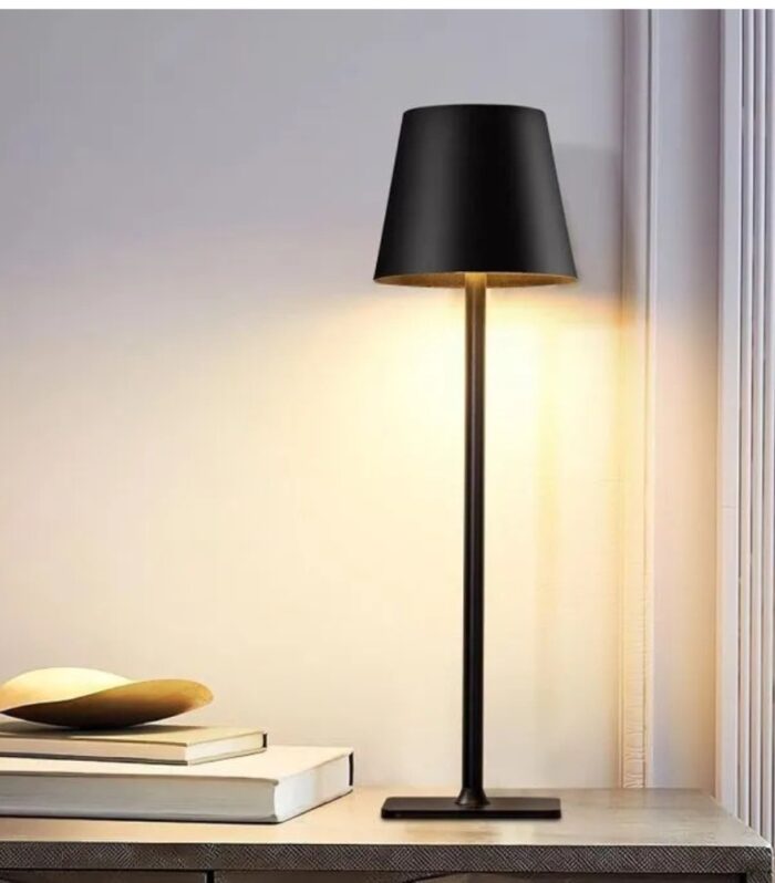 Lampe de Table LED Sans Fil Portable Rechargeable - 3 Couleurs & Intensité Réglable Tactile - Design Métal Moderne pour Restaurant, Chambre, Bar, Camping & Extérieur